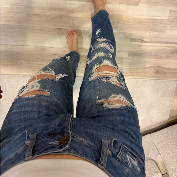 American Eagle Ripped Midrise Jeans - 6 - Picture 2 of 4